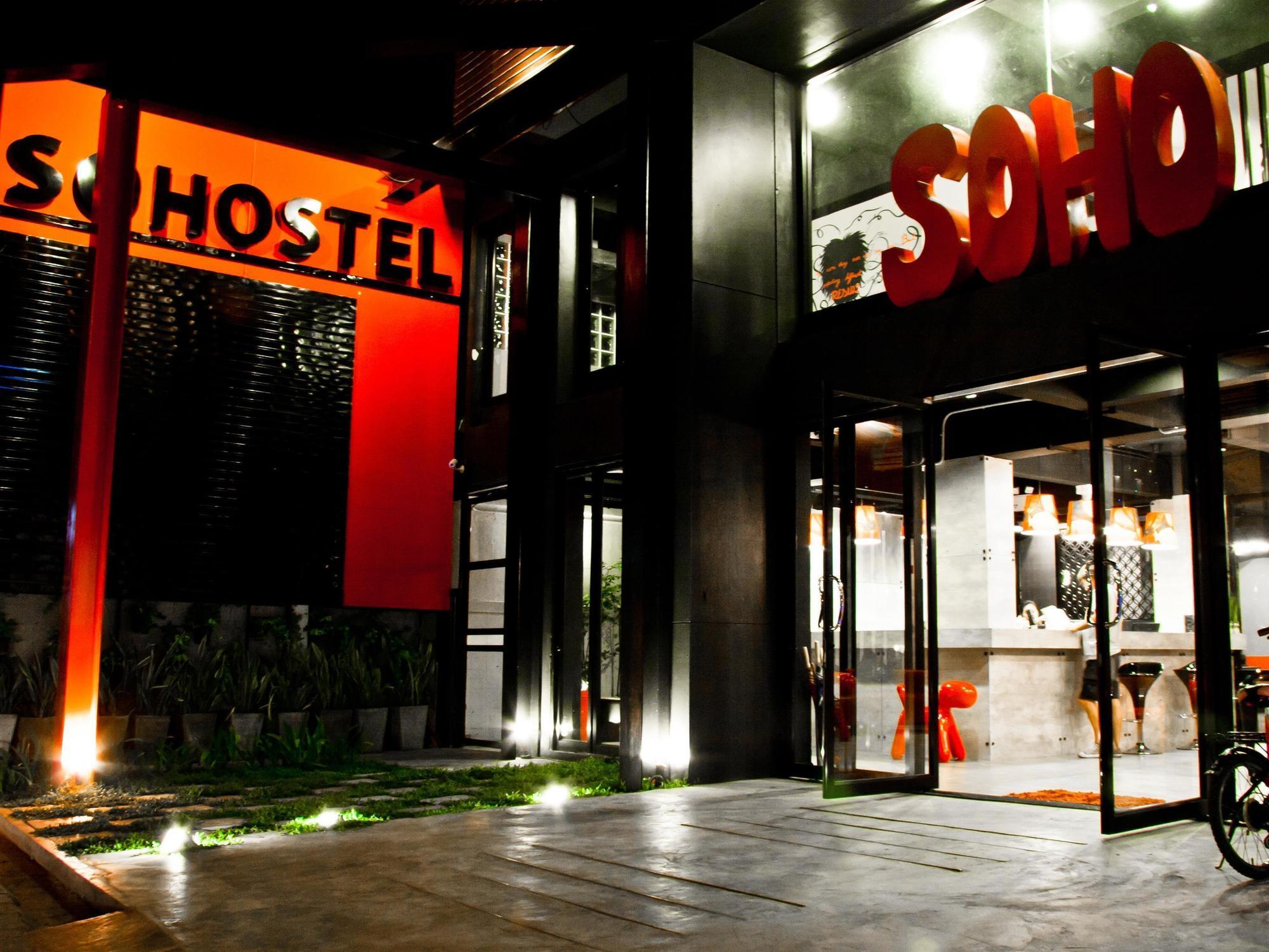 So Hostel Chiang Mai Bagian luar foto