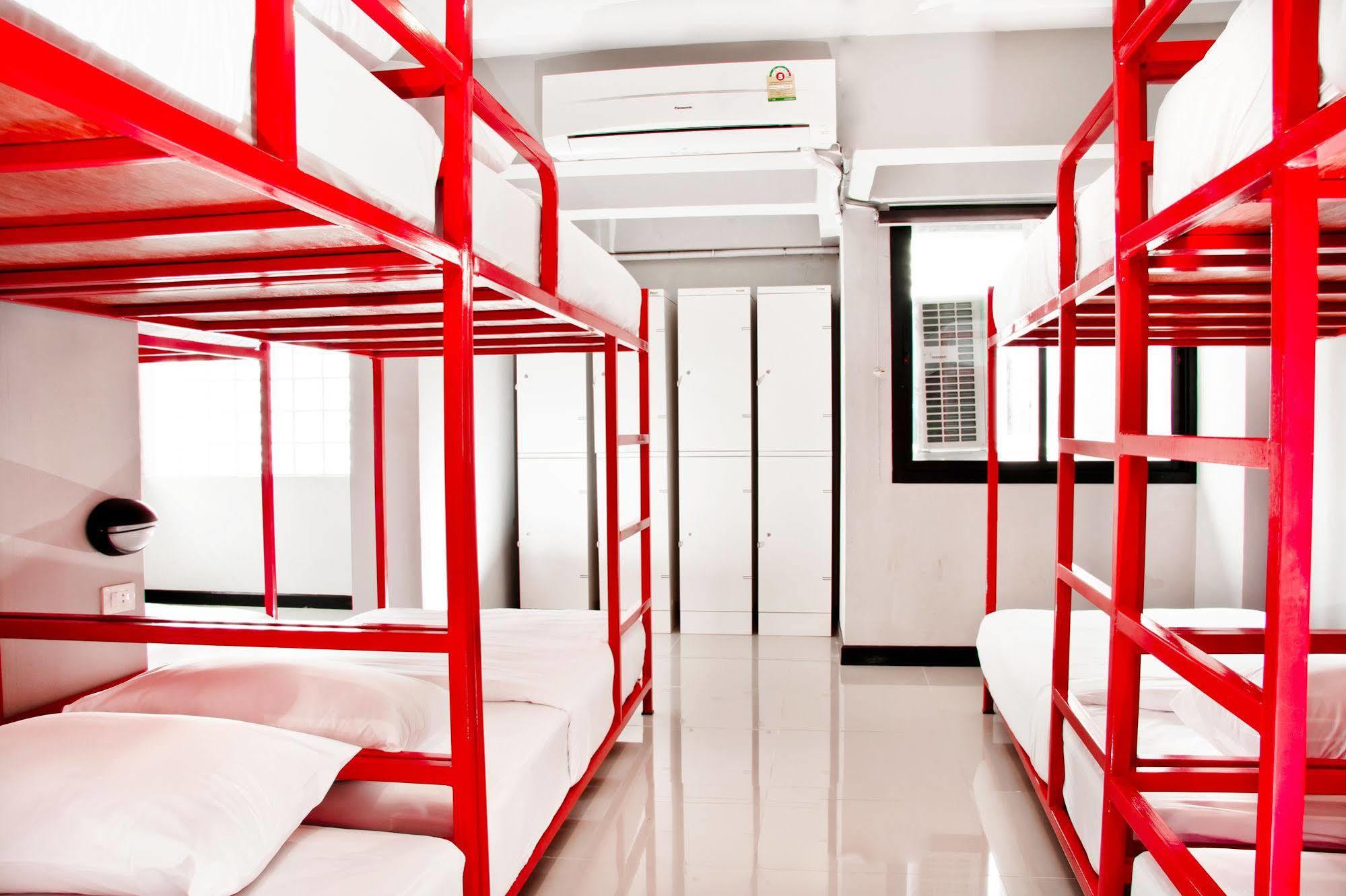 So Hostel Chiang Mai Bagian luar foto